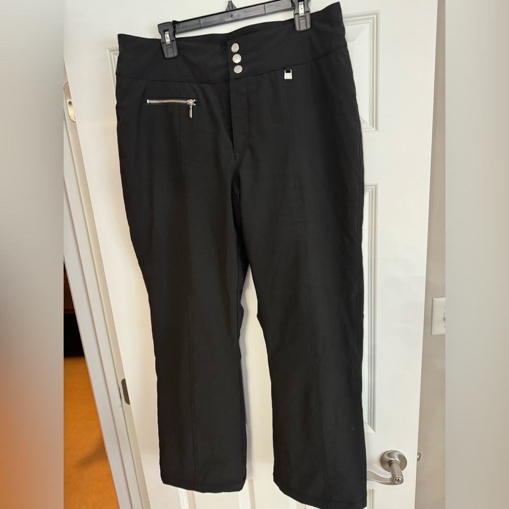 Nils Melissa 2.0 Ski pants. Gently used, in great condition.